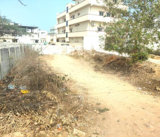 open plot for Sale in Gowdavalli