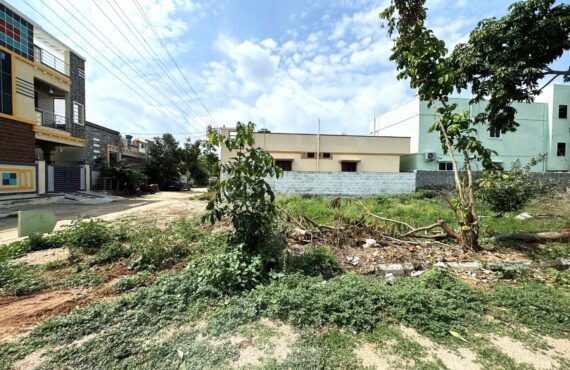 open plot for sale in Yamnampet
